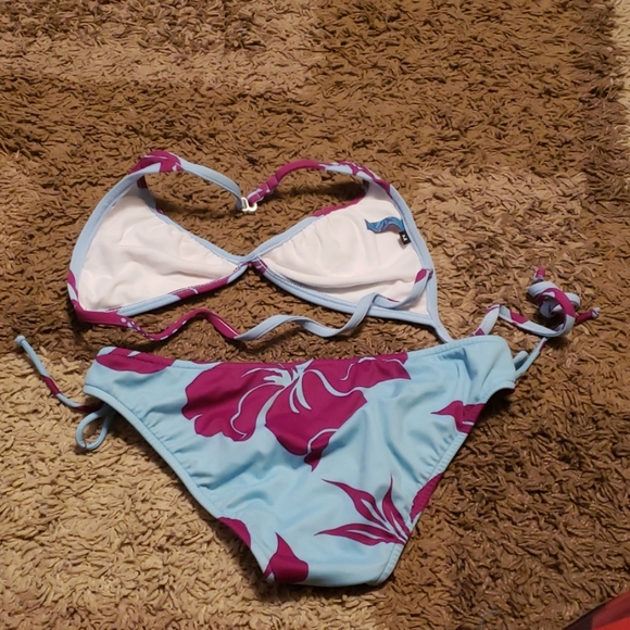 Island Soul size medium flower design bikini - Picture 3 of 5